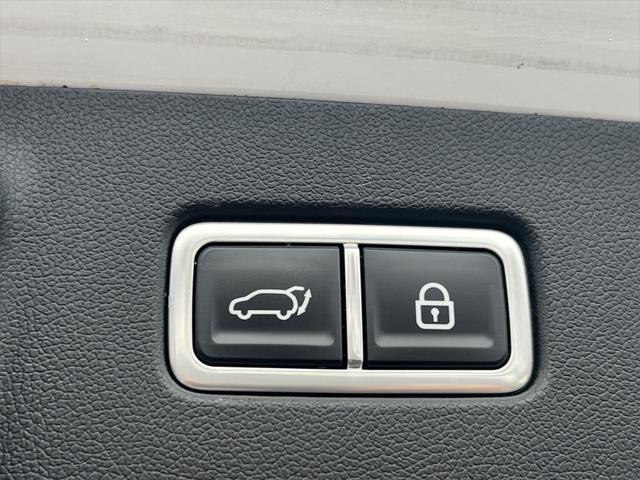 used 2023 Kia Sorento car, priced at $28,495