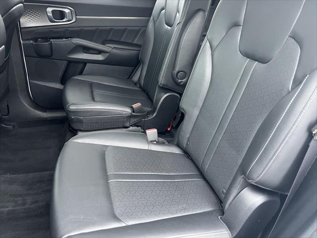used 2023 Kia Sorento car, priced at $28,995