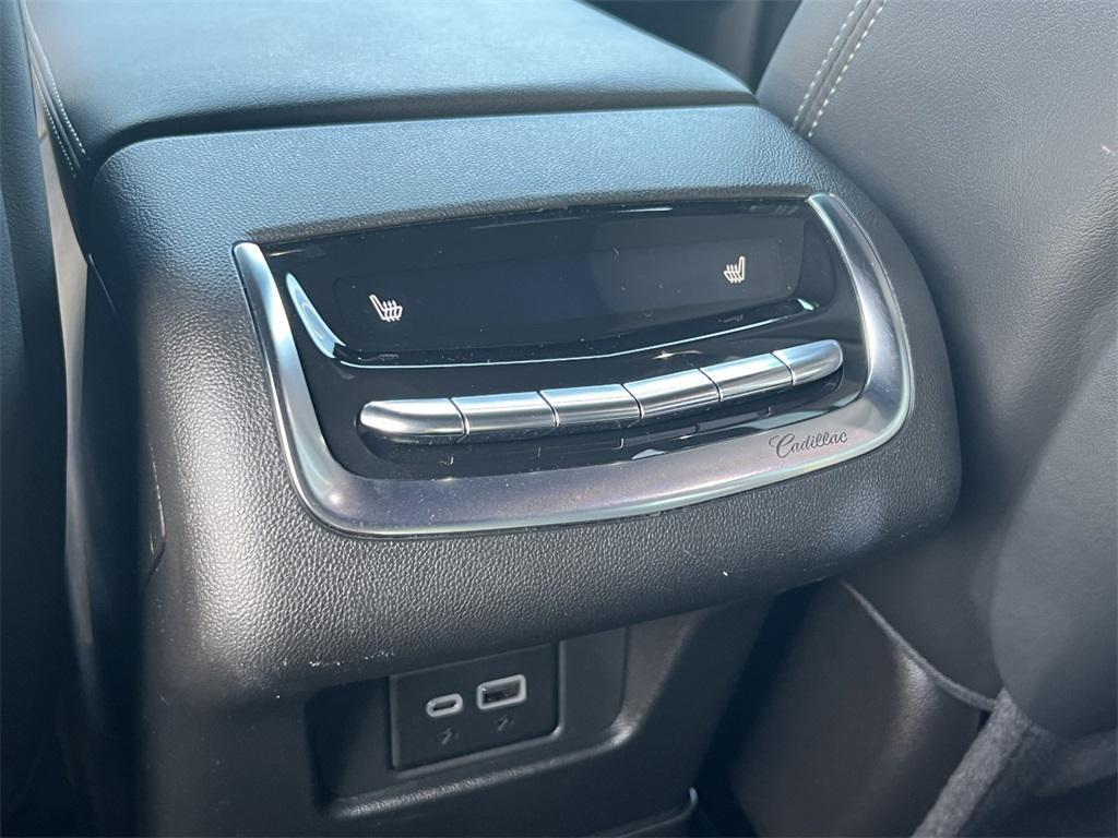 used 2023 Cadillac XT6 car, priced at $37,995