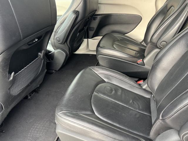 used 2022 Chrysler Pacifica Hybrid car, priced at $22,995