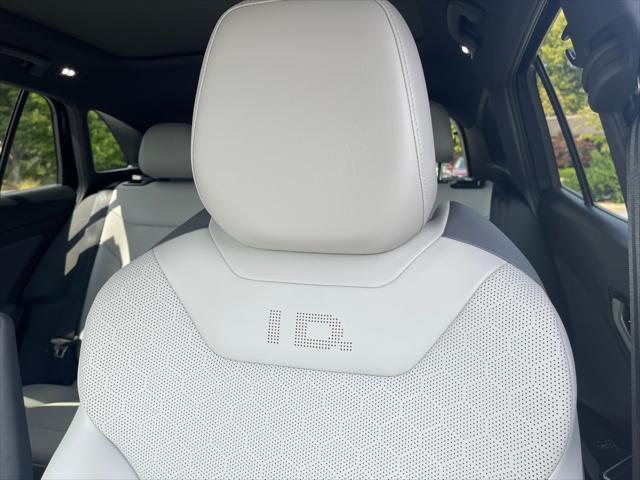 used 2021 Volkswagen ID.4 car, priced at $20,995
