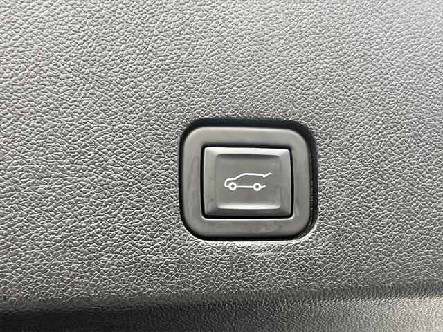 used 2024 Cadillac XT6 car, priced at $44,995