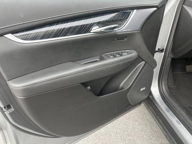 used 2024 Cadillac XT6 car, priced at $44,995