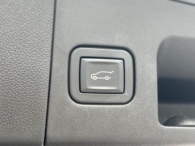 used 2019 Cadillac XT5 car, priced at $23,995