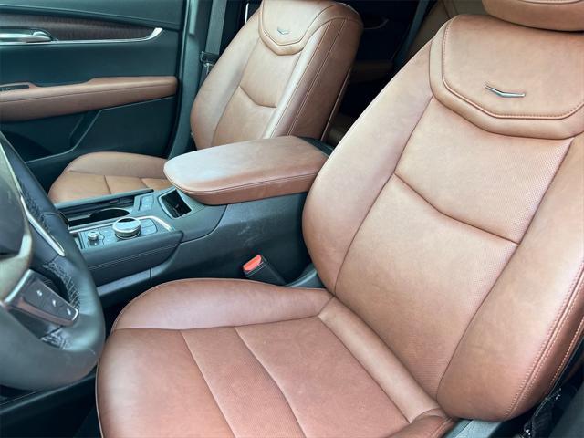 new 2025 Cadillac XT5 car, priced at $56,411