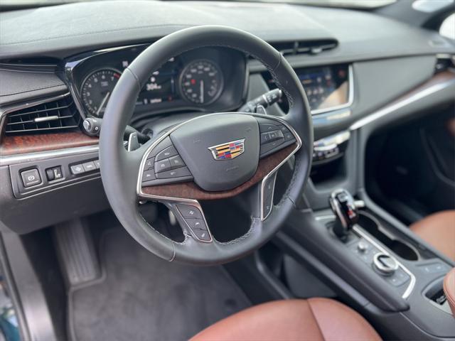 new 2025 Cadillac XT5 car, priced at $56,411