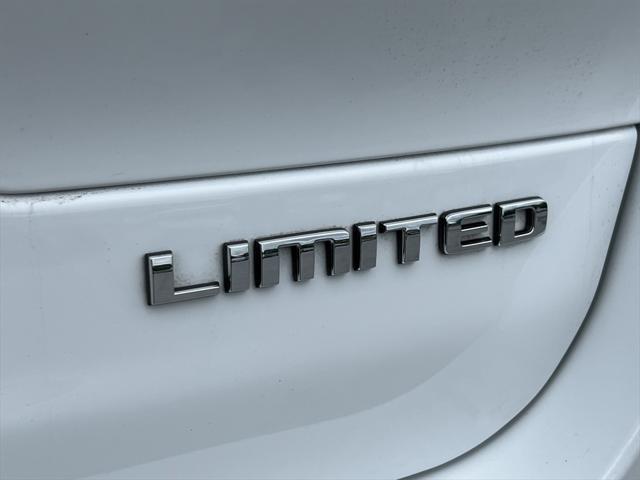 used 2021 Jeep Grand Cherokee L car, priced at $27,995