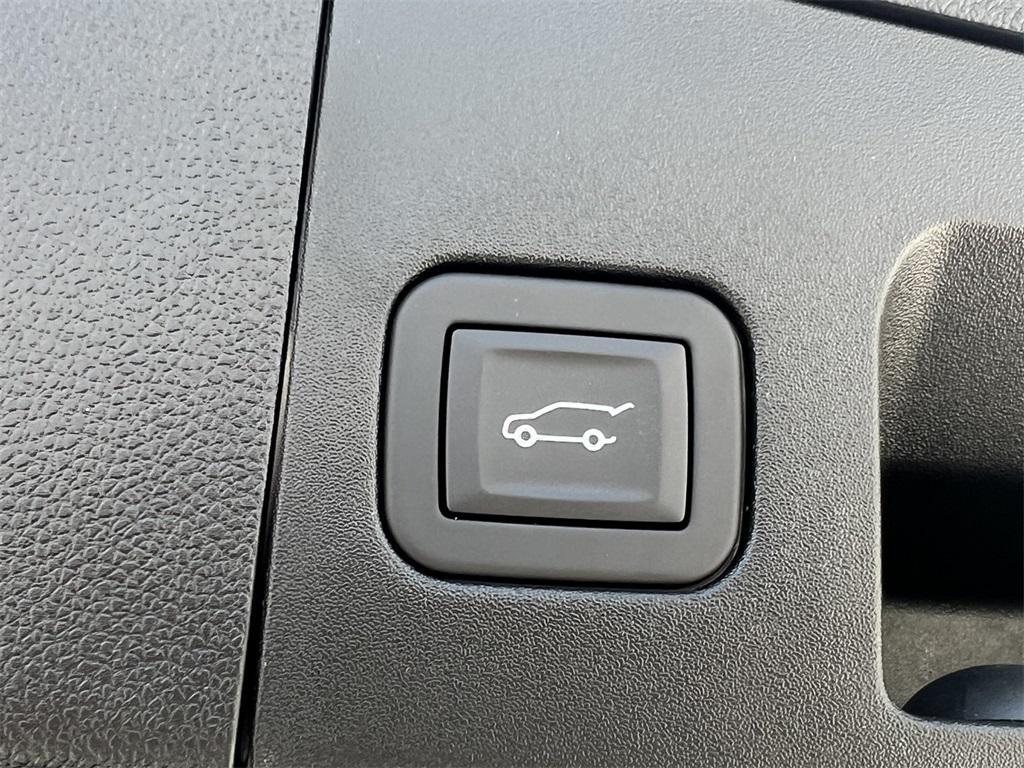 new 2025 Cadillac XT4 car, priced at $51,930