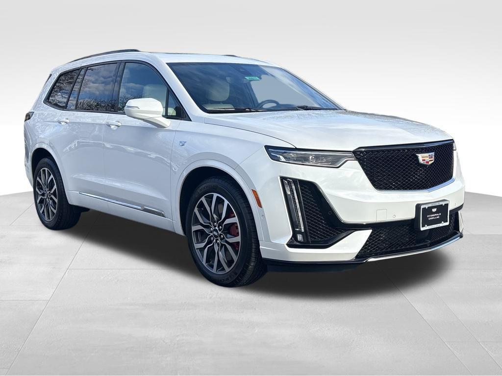 new 2025 Cadillac XT6 car, priced at $61,911
