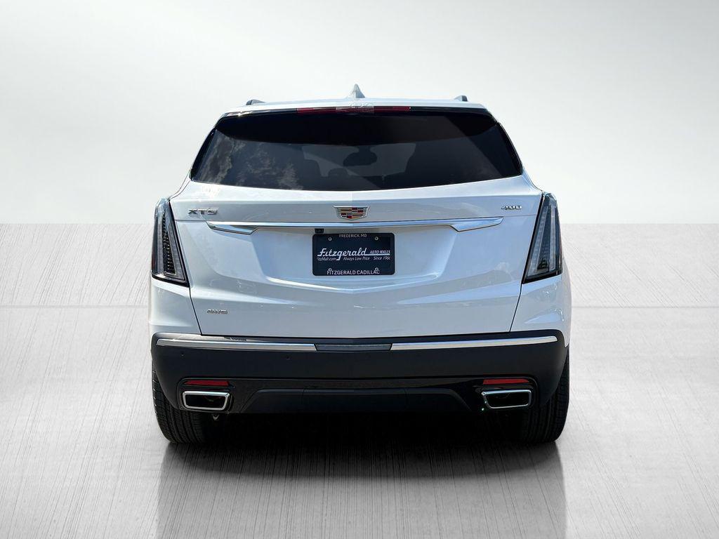 new 2025 Cadillac XT5 car, priced at $61,060
