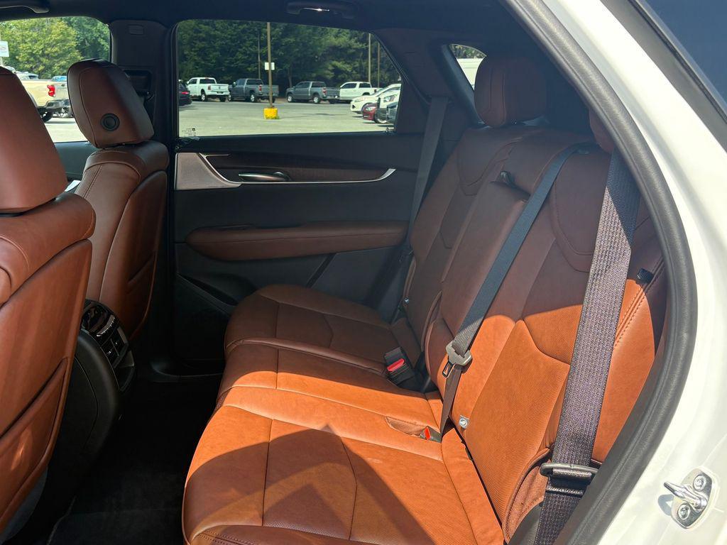 new 2025 Cadillac XT5 car, priced at $61,060