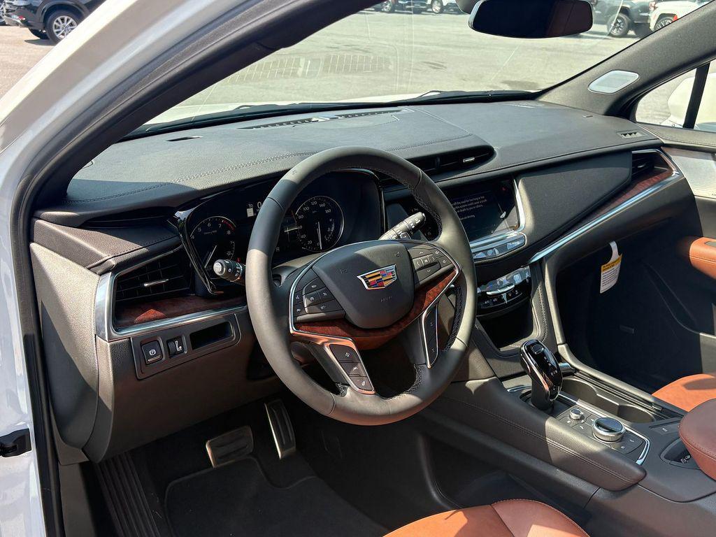 new 2025 Cadillac XT5 car, priced at $61,060