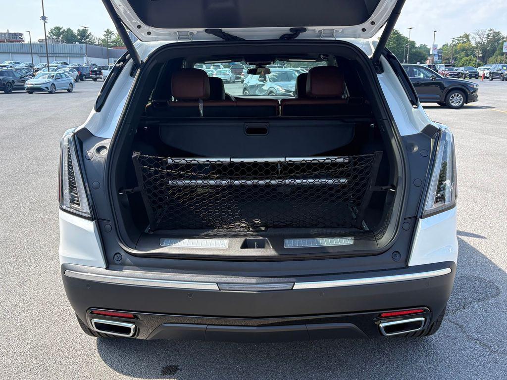 new 2025 Cadillac XT5 car, priced at $61,060
