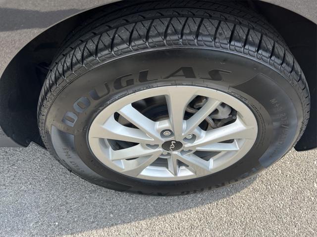 used 2023 Kia Carnival car, priced at $28,995