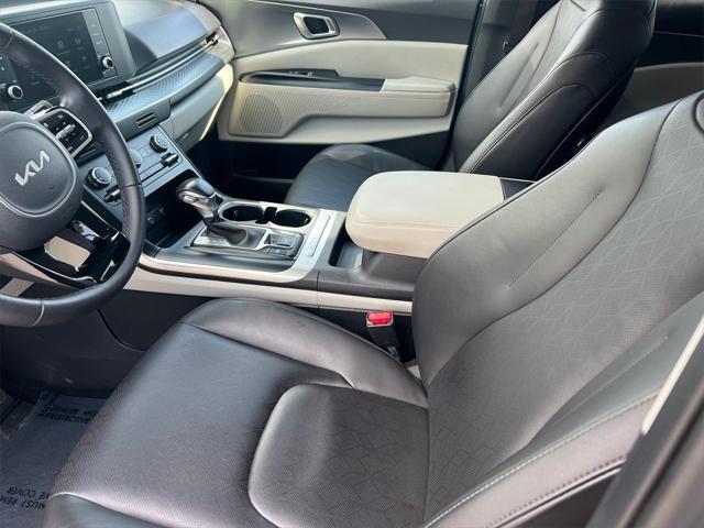 used 2023 Kia Carnival car, priced at $28,995