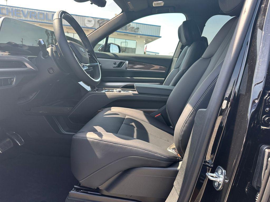 new 2026 Cadillac VISTIQ car, priced at $81,015