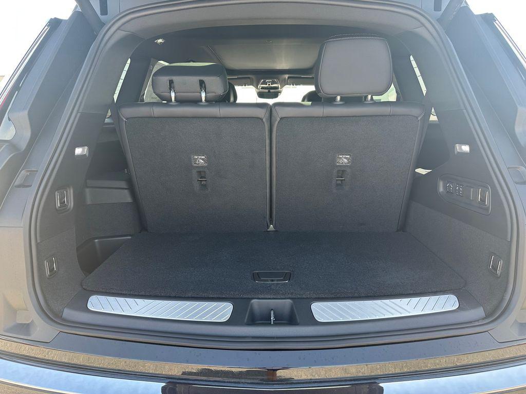 new 2026 Cadillac VISTIQ car, priced at $81,015