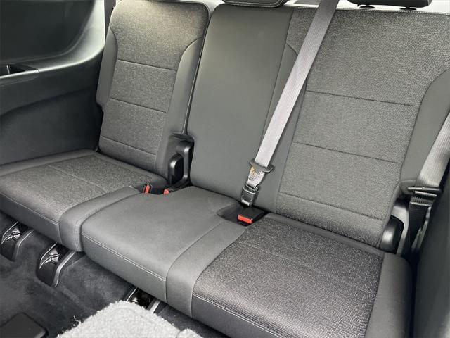 used 2024 Chevrolet Traverse car, priced at $39,995