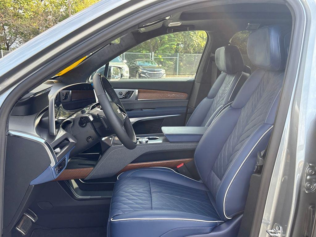 new 2026 Cadillac VISTIQ car, priced at $94,090