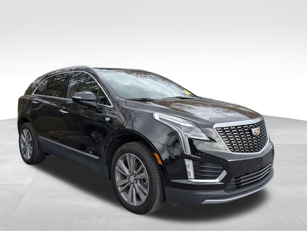 used 2025 Cadillac XT5 car, priced at $42,395