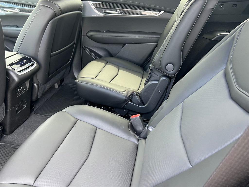 new 2025 Cadillac XT6 car, priced at $54,911