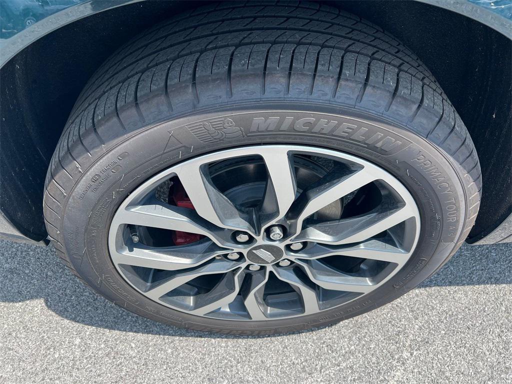 new 2025 Cadillac XT6 car, priced at $54,911