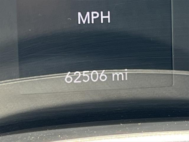 used 2022 Chrysler Voyager car