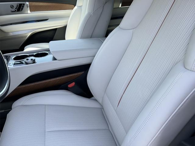 new 2026 Cadillac VISTIQ car, priced at $81,615