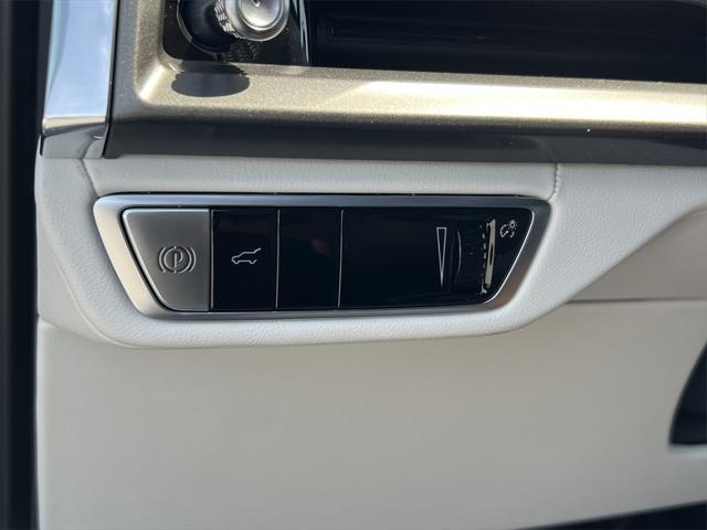 new 2026 Cadillac VISTIQ car, priced at $81,615