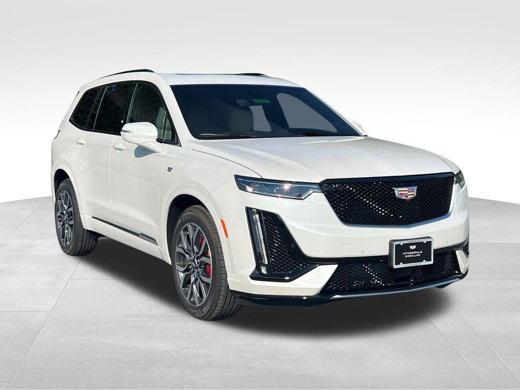 new 2025 Cadillac XT6 car, priced at $69,615