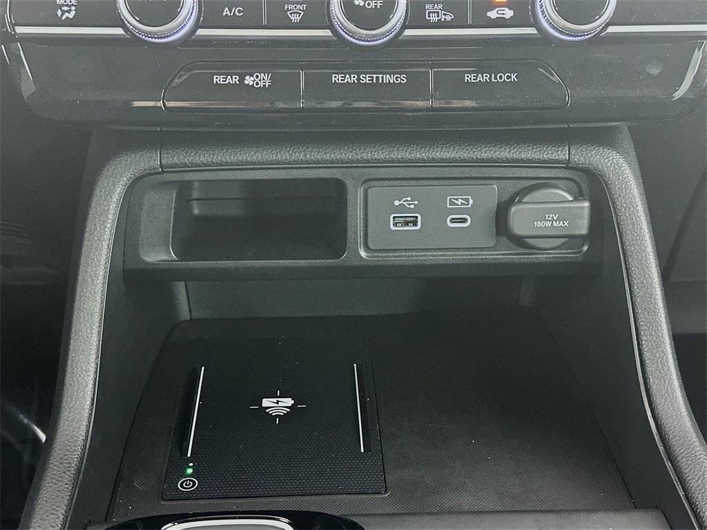 new 2025 Honda Pilot car, priced at $47,880