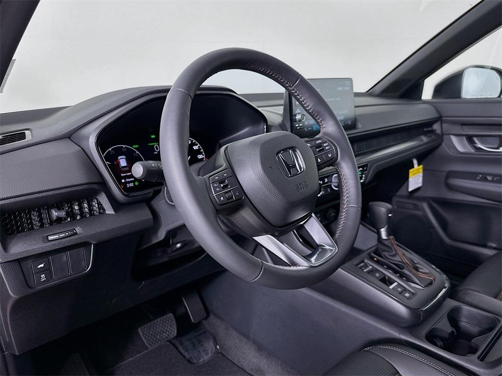 new 2025 Honda CR-V Hybrid car, priced at $39,045