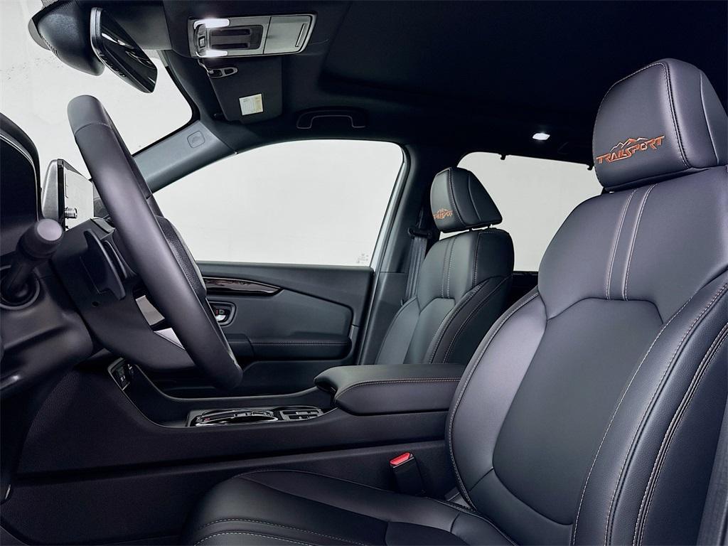 new 2025 Honda Pilot car, priced at $51,305