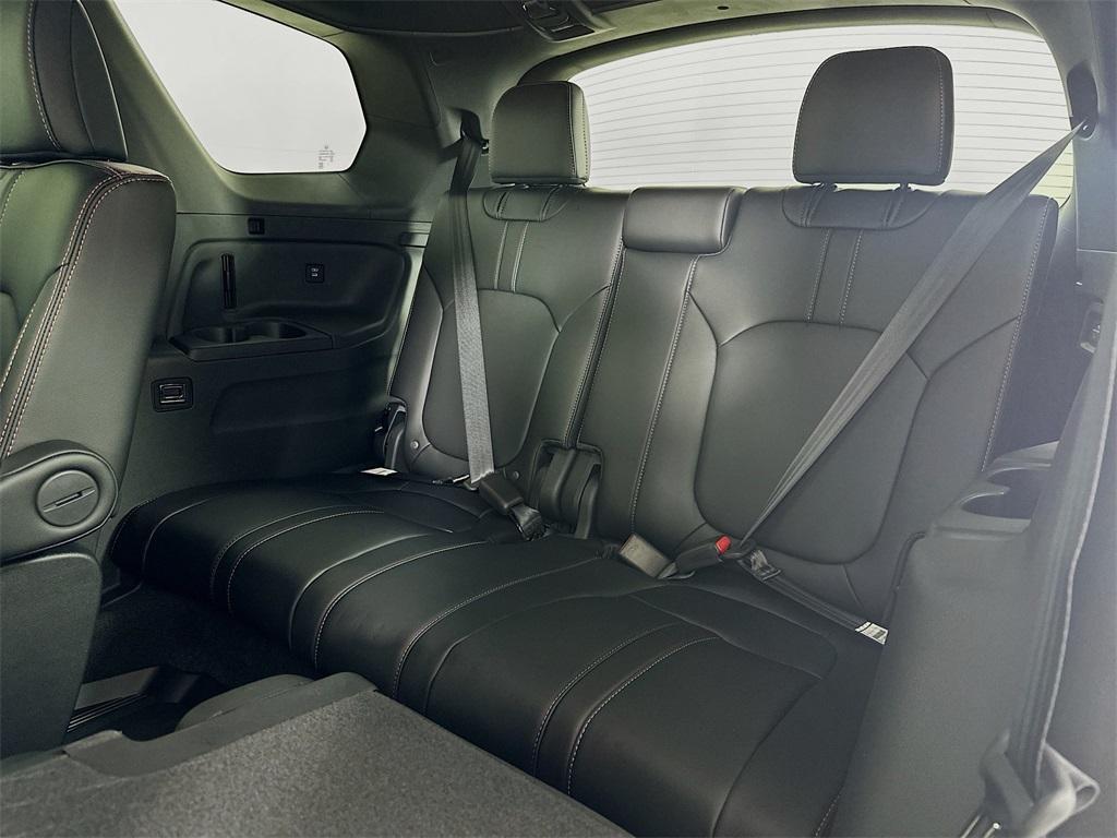 new 2025 Honda Pilot car, priced at $51,305