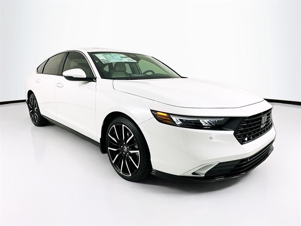 new 2025 Honda Accord Hybrid car, priced at $40,905