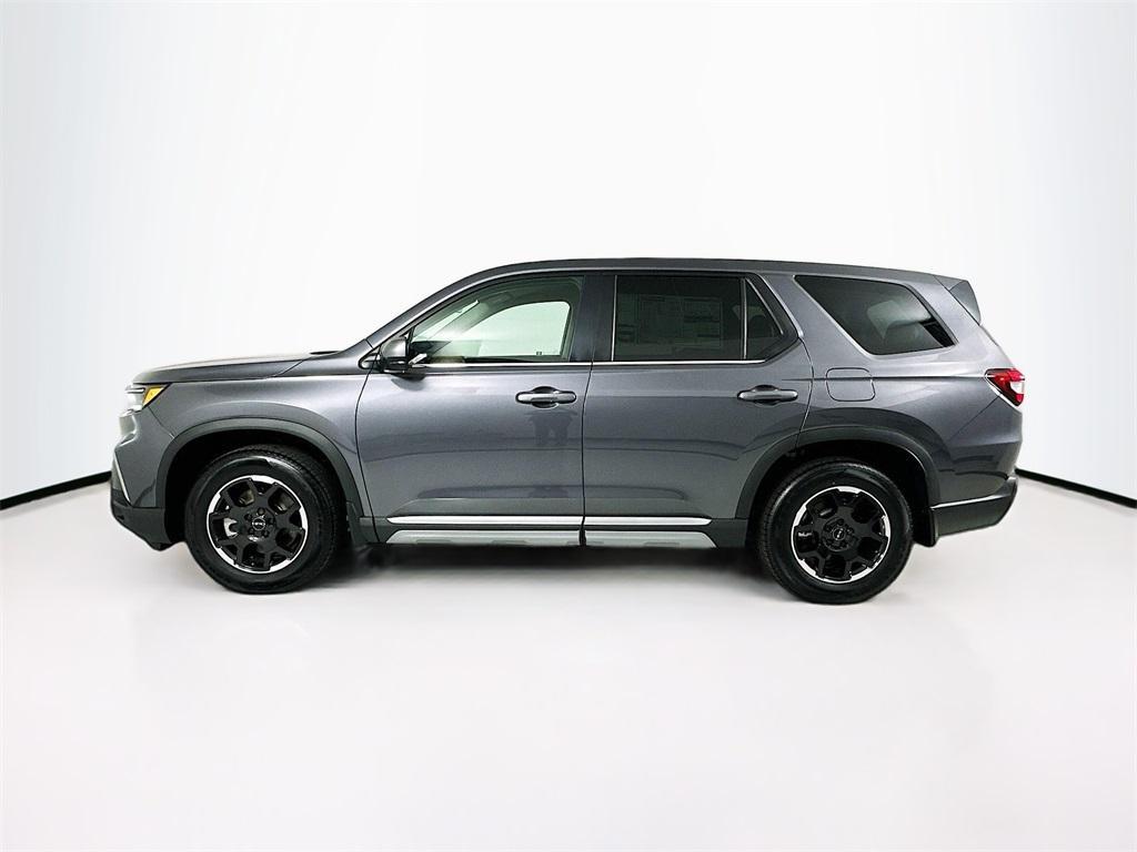 new 2025 Honda Pilot car, priced at $49,250