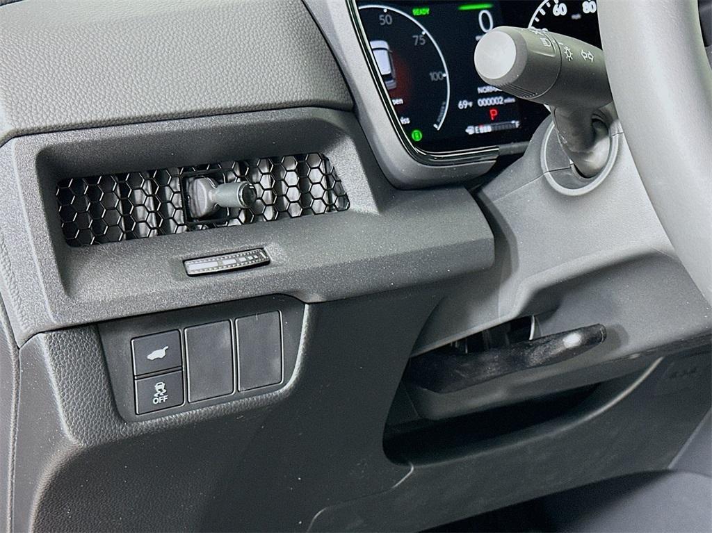 new 2025 Honda CR-V Hybrid car, priced at $38,700