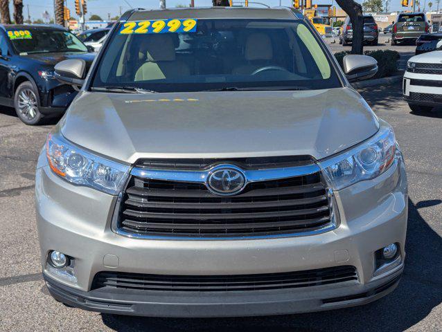 used 2015 Toyota Highlander car, priced at $22,999