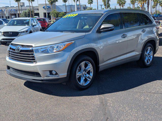 used 2015 Toyota Highlander car, priced at $22,999