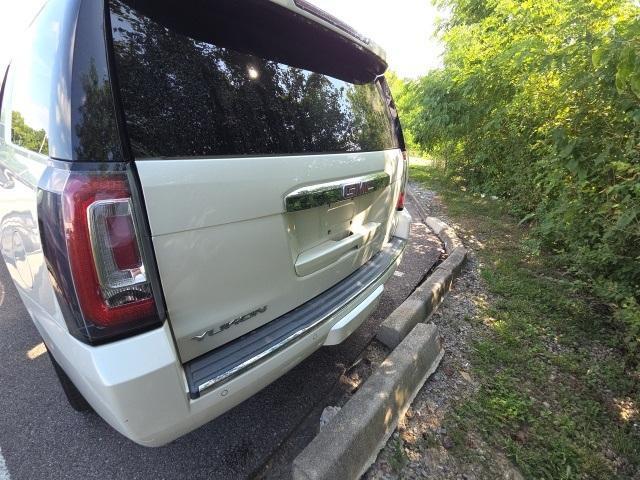 used 2015 GMC Yukon car, priced at $22,950