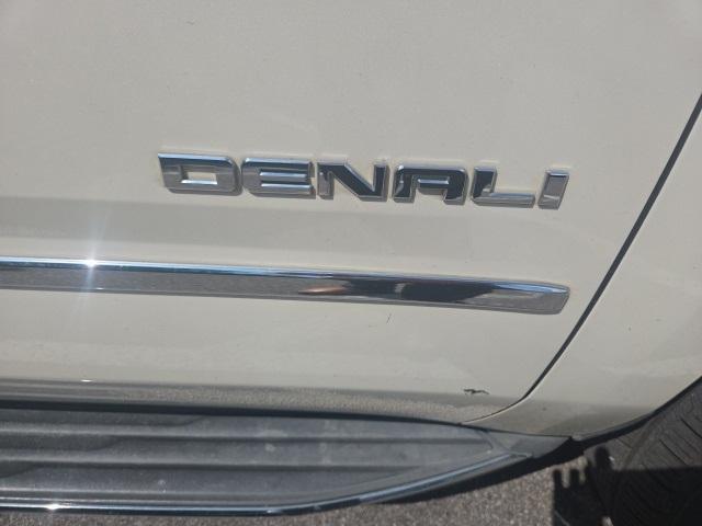 used 2015 GMC Yukon car, priced at $22,950