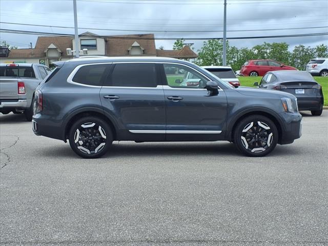 used 2024 Kia Telluride car, priced at $37,850