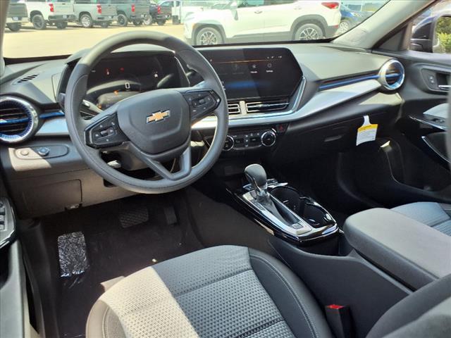 new 2025 Chevrolet Trax car, priced at $23,195