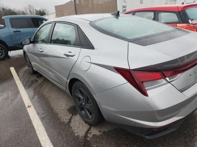 used 2022 Hyundai Elantra car