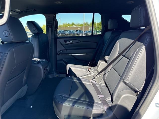 new 2026 Chevrolet Traverse car, priced at $49,215