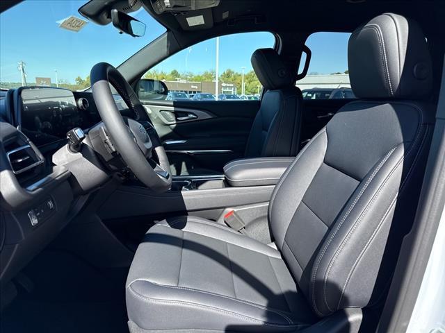 new 2026 Chevrolet Traverse car, priced at $49,215