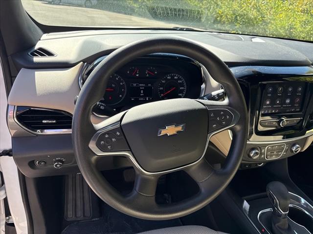 used 2023 Chevrolet Traverse car, priced at $31,999