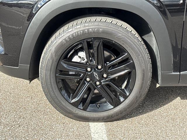 used 2025 Chevrolet Trax car, priced at $25,081