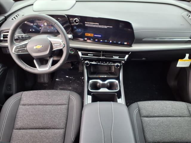 new 2025 Chevrolet Traverse car, priced at $42,345