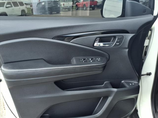 used 2016 Honda Pilot car, priced at $17,250